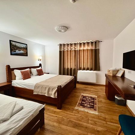 Pensiunea Roca Maramures Deseşti Zewnętrze zdjęcie